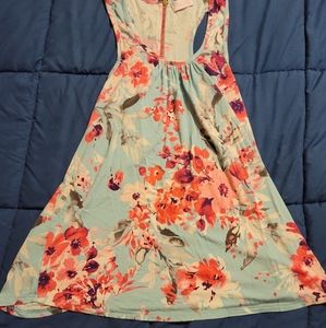 Floral flowy tank top